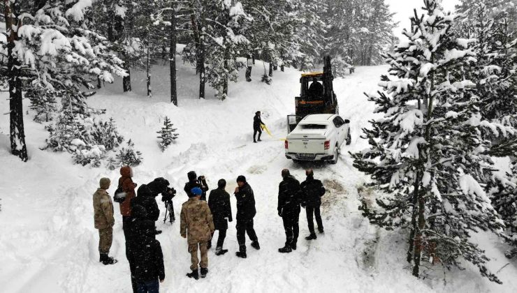 Erzincan’da kar ve tipiden 123 köy yolu ulaşıma kapandı