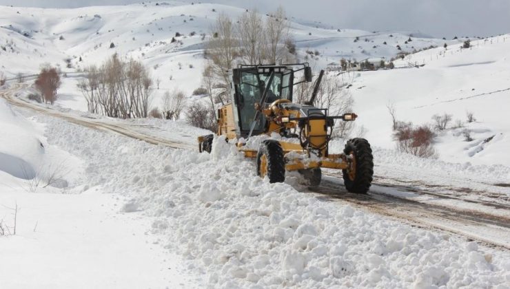 Erzincan’da kardan 67 köy yolu ulaşıma kapandı