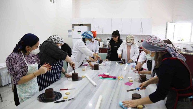 ESMEK’te eğitimler aralıksız devam ediyor