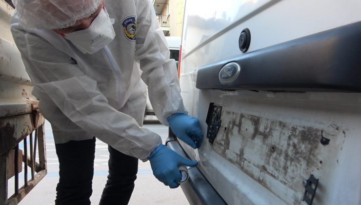 Esrarengiz plaka hırsızları pes dedirtti