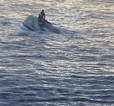 Florida açıklarında tekne alabora oldu: 39 kişi kayıp