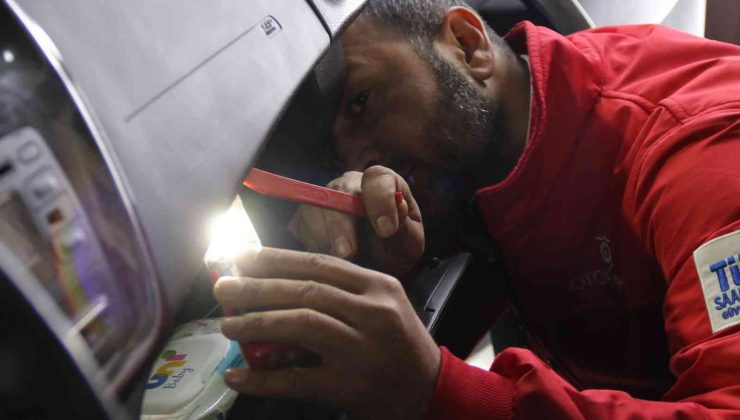 Hava yastığı yerinden çıkanlar pes dedirtti