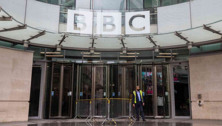 İngiltere’de BBC lisans ücret uygulaması 2 yıllığına sabitlendi