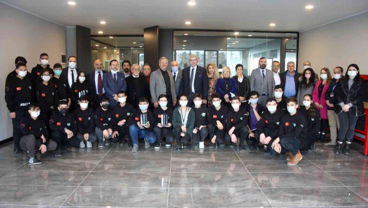 İş insanları MTOSB’yi ziyaret etti