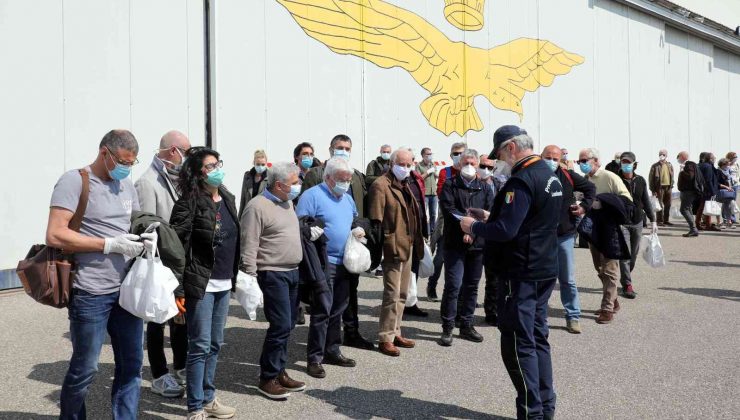 İtalya’da son 24 saatte 184 bin 615 vaka