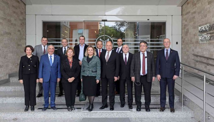 İzmir için diplomatik zirve