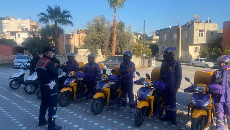 Jandarmadan kuryelere trafik eğitimi