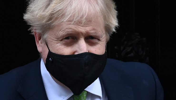 Johnson: “Rusya, Ukrayna’yı işgal etme yolunu seçerse bir çok Rus annenin oğlu eve dönemeyecek”