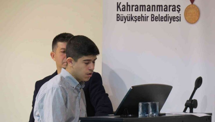 Kahramanmaraş’ta otizmli gençten piyano resitali