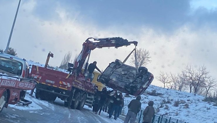 Kanala düşen otomobilden burnu kanamadan kurtuldu