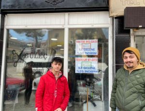 Kargı’lı berberden başarılı öğrencilere karne indirimi