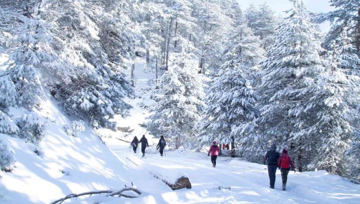 Kazdağları’ndaki kar güzelliği objektiflere böyle yansıdı