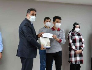 Mesleki yarışmalarda dereceye giren öğrencilere ödül verildi