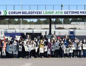 Minik öğrenciler atık getirme merkezi ziyaret etti