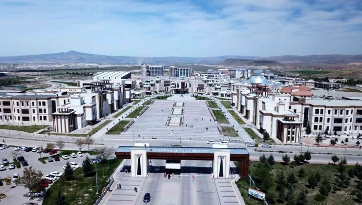 Nevşehir Hacı Bektaş Veli Üniversitesi Fen Edebiyat Fakültesi ve Eğitim Fakültesi’ne 2 profesör ataması yapıldı