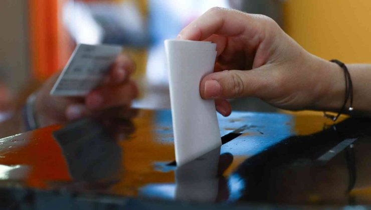 Portekiz’de halk yarın erken seçim için sandık başına gidiyor