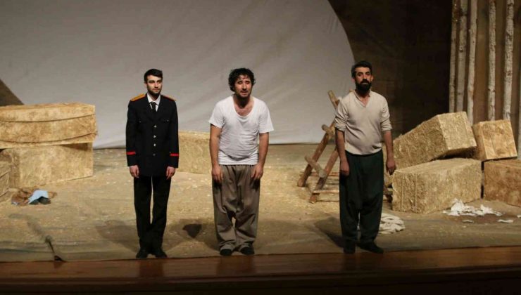 “Pusuda-Öç”  tiyatro oyunu NEVÜ’de sahnelendi