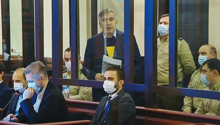 Saakaşvili devlet sınırından yasa dışı geçiş suçlamasıyla hakim karşısında