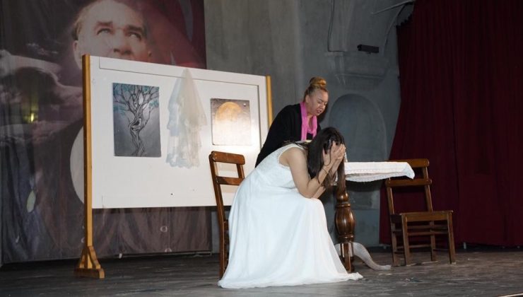 “Sadece Kadın”, Bayraklı’da sahnelenecek