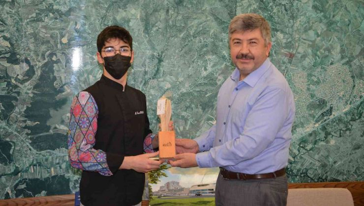 Şampiyon aşçı Mustafa Eren Akalın Gediz’de