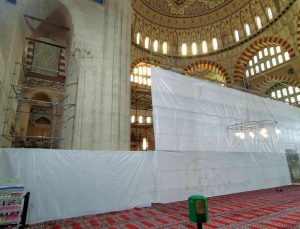 Selimiye Camii’nde geçici ibadet alanı oluşturuldu