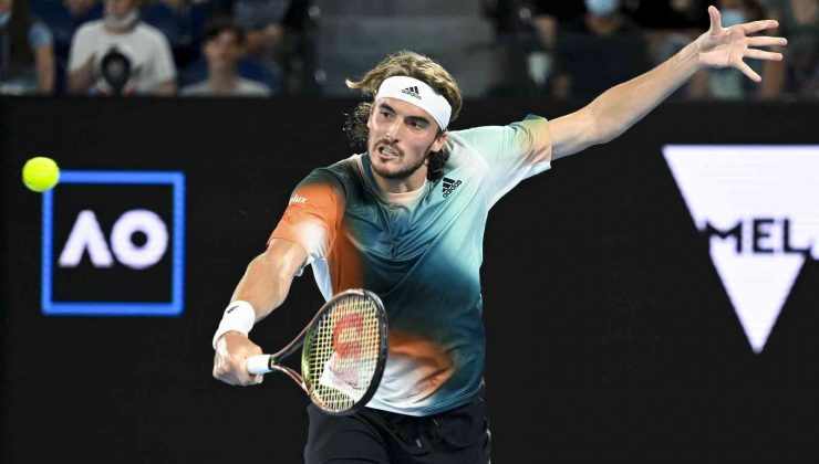 Stefanos Tsitsipas, Avustralya Açık’ta yarı finale yükseldi