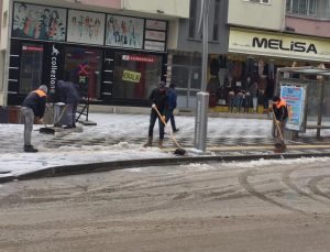 Sungurlu Belediyesi’nden kar mesaisi