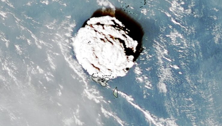 Tonga’daki volkanik patlama uydu görüntülerine yansıdı
