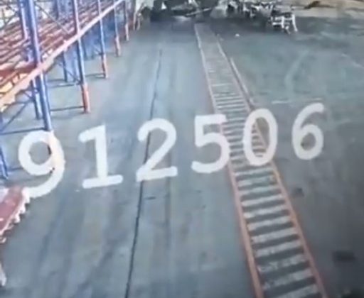 Turkish Cargo tesisinin çatısı çöktü