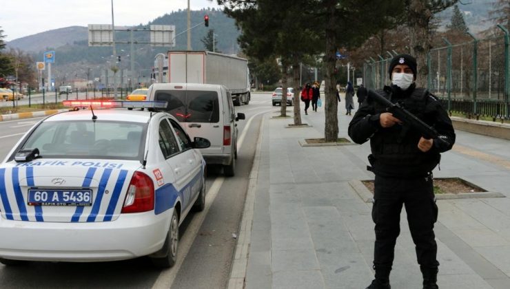 Türkiye genelinde 45 bin 479 personelle “Huzurlu Sokaklar ve Narkotik Suçları” uygulaması