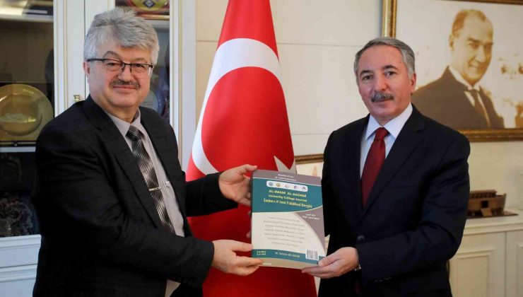 Uluslararası İslâmî ve İnsanî Araştırmalar Sempozyumu kitabı AİÇÜ Rektörü Prof. Dr. Karabulut’a takdim edildi
