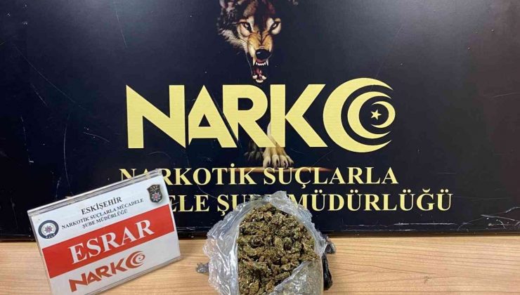 Uyuşturucu ticareti yapan 1 kişi tutuklandı