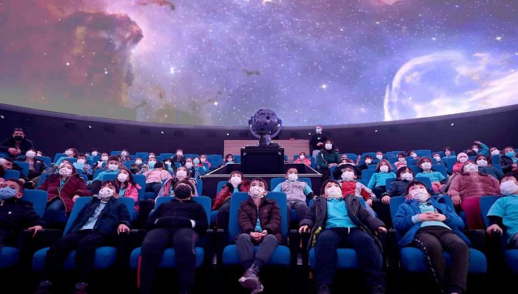 Uzayın derinliklerinin izlenebildiği planetaryum Denizlilileri bekliyor