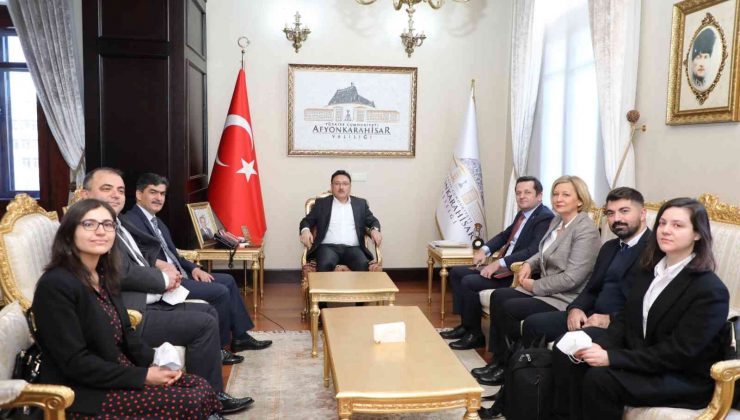 Vali Çiçek: “Afyonkarahisar’ın, ismi Türkiye ile birlikte dünyada da duyulmaya başlandı”