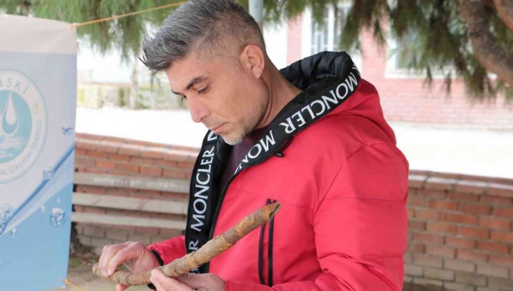 Yıllardır su içtikleri boruları görünce şaşkınlıklarını gizleyemediler