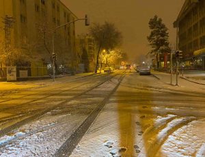 Ankara’da kar yağışı etkili oluyor