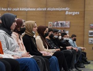 Bu kütüphane bir yıldır uyumuyor