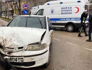 Bursa’da sağanak yağış kaza getirdi