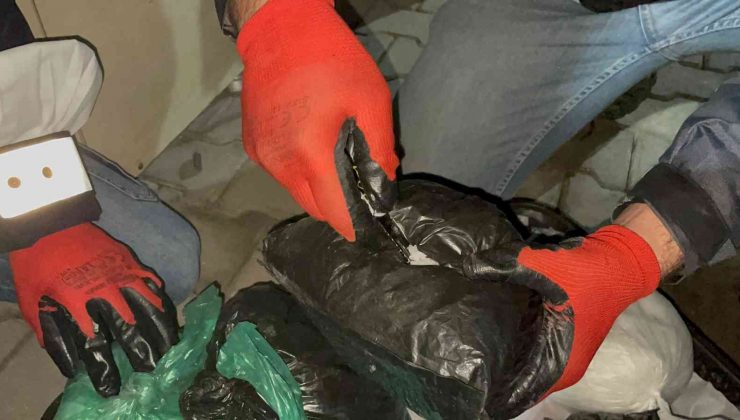 Siirt’te 8 kilogram uyuşturucu madde ele geçirildi: 2 gözaltı